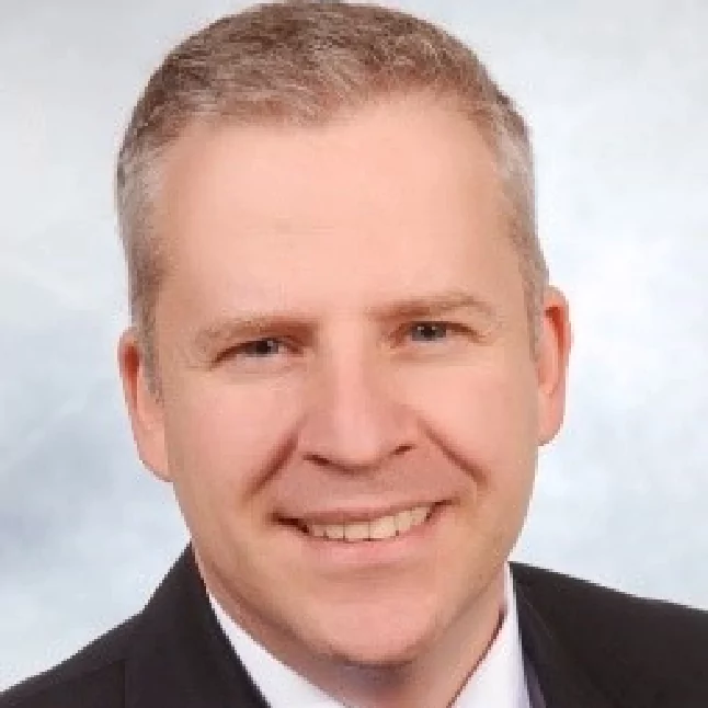Dr. Benjamin von Block-Schlesier ist Dozent an der ONSITES Graduate School.
