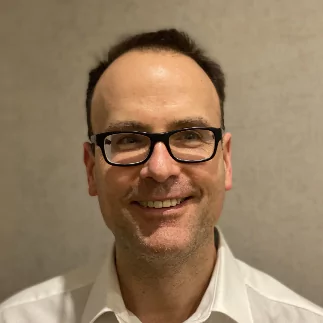 Prof. Dr. mult. Stefan Reith ist Dozent an der ONSITES Graduate School.